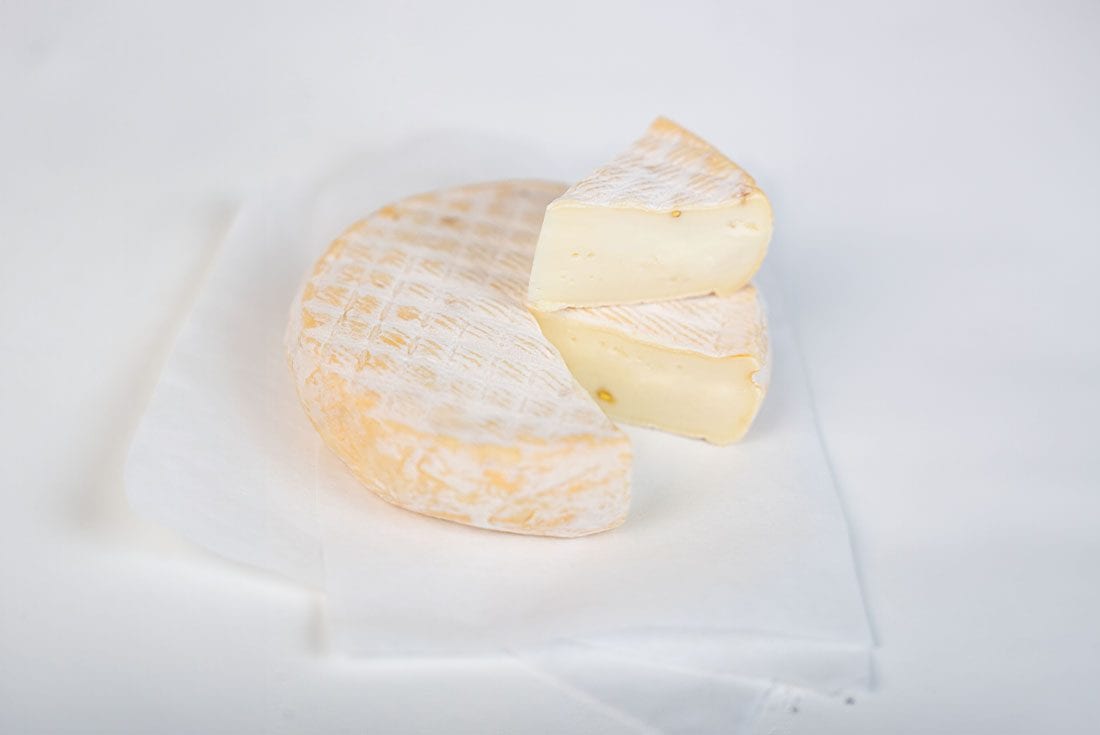 Fruitière des Coteaux de Seille Lavigny Jura Fromage Petit Mournier aux Graines de Fenugrec