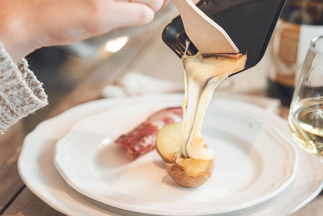 fruitiere-des-coteaux-de-seille-jura-fromage-charcuterie-morbier-fondu