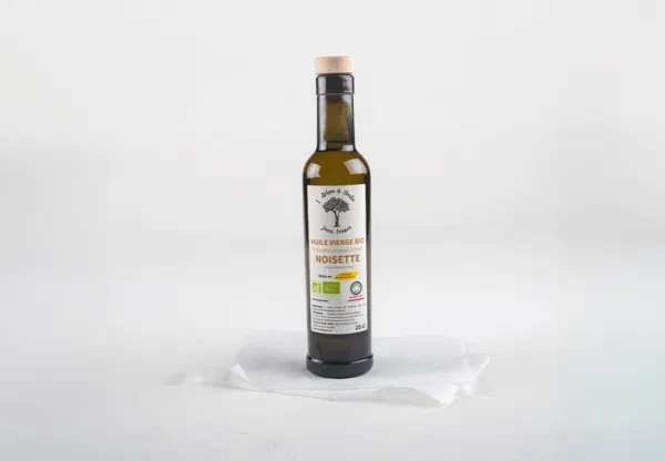 Fruitière des Coteaux de Seille Lavigny Jura Huile Vierge Bio Noisettes